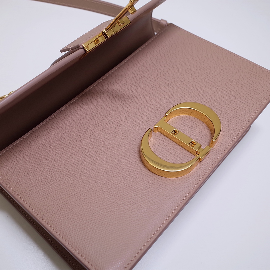 30 Montaigne Chain Bag Pink Grained Calfskin